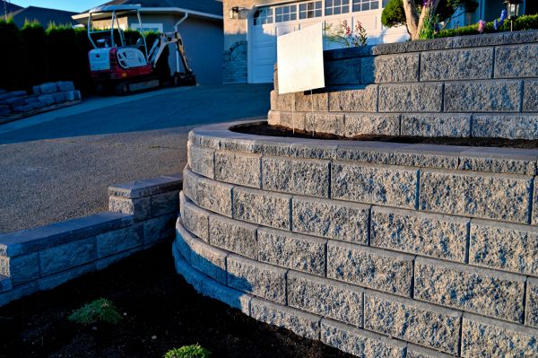 Stone Retaining Wall Repair in Issaquah